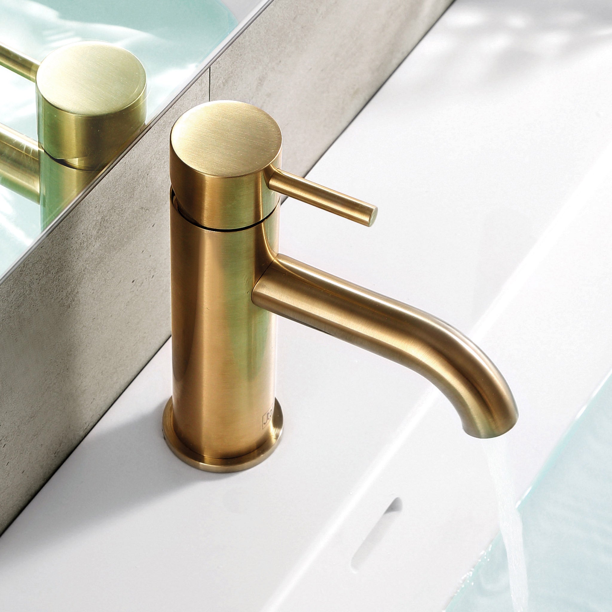 Brushed Brass #colour_brushed brass